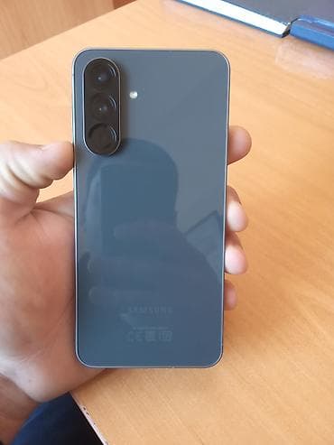 galaxy a56: Samsung Galaxy A56 5G, 128 GB, rəng - Boz, İki sim kartlı — 2