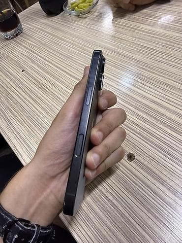 iphone xs pro max: IPhone 16 Pro, 128 GB, Black Titanium, Simsiz şarj, Face ID, Sənədlərlə — 4