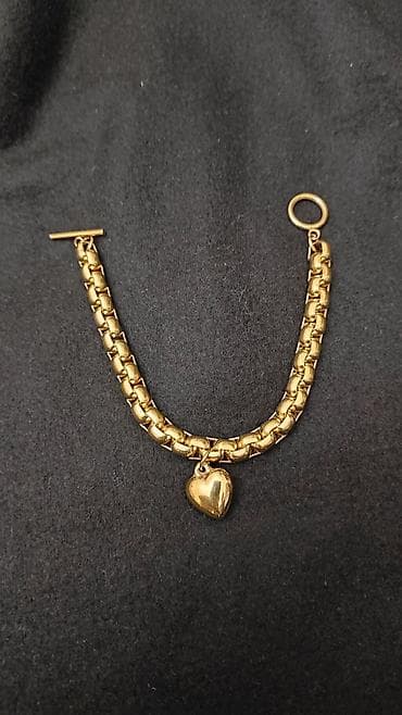 Qızılı rəngli zəncir qolbaq – ürək asqılı - Material: metal ərintisi lalafo.az -da Qızılı rəngli zəncir qolbaq – ürək asqılı - Material: metal ərintisi
