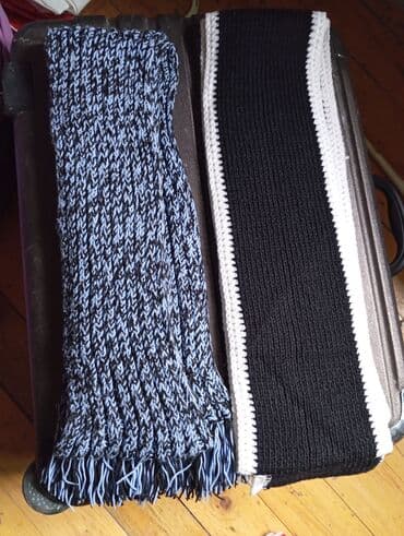 hicab geyimləri instagram: Toxunma şarf dəsti - Modellər: 2 ədəd şarf - Sol model: mavi-qara — 1