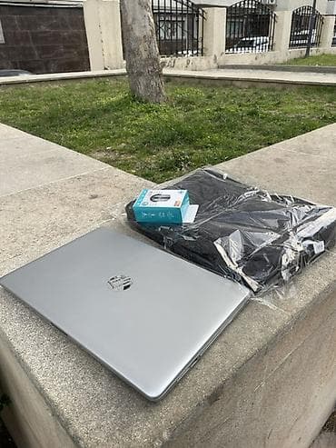 Audio: HP 15.6 ", Intel Core i5, 256 GB — 5