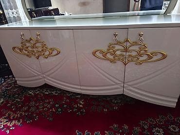 şkaf qiymətləri: Ağ rəngli klassik üslubda güzgülü kamot - Dekor: qızılı barokko — 2