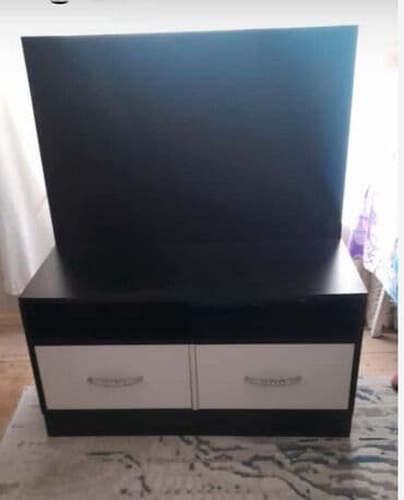 Qoruyucu plyonka və şüşələr: Düz TV altlığı, Laminat — 1