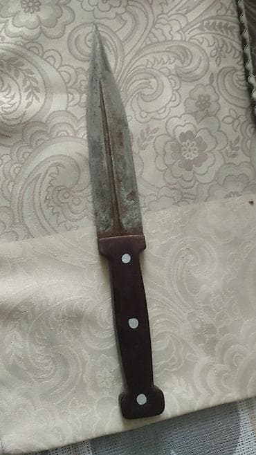 Metal bıçaq – klassik formalı, dar və uzun ləpəli (kanavkalı) bıçaq lalafo.az -da Metal bıçaq – klassik formalı, dar və uzun ləpəli (kanavkalı) bıçaq