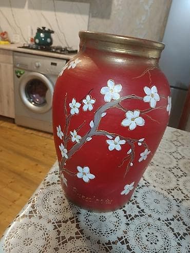 Şəkillər, tablolar: Bir vaza, Keramika — 3