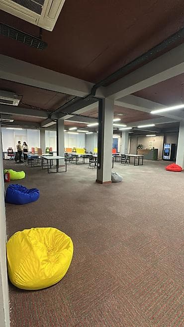 Комнаты: İstənilən ofis və anbar icarəsi mövcuddur. Ən sərfəli qiymət ilə — 2