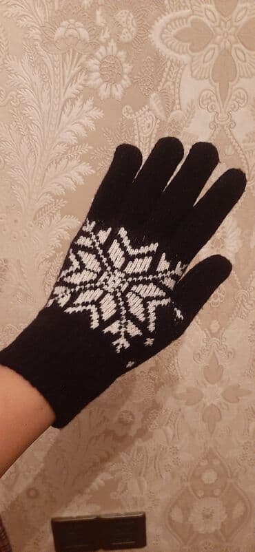 hicab geyimləri: Elcek ichi mexlidir chox galin ve isti saxlayir Springden 45 azn — 2