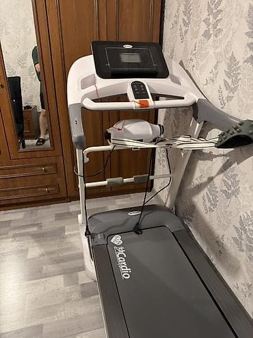 lenin: Qaçış trenajoru 120 kg Xüsusiyyətlər: - Elektrikli qaçış yolu, geniş — 4