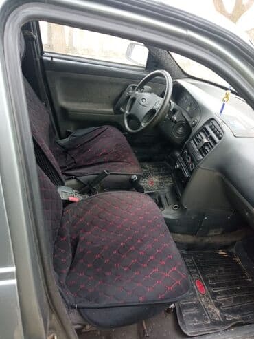 31 masin: LADA 2112 hatchback - Korpus: 3 qapılı hatchback, arxa spoyler — 6