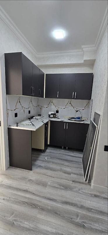 Mətbəx Mebeli 300 Azn Satılır. Yenidir işlənməyib… ölçü: 3.30 m (1.7