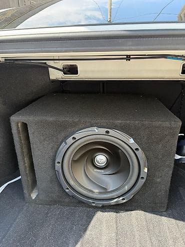 dinamik maşın: Kenwood avtomobil audio dəsti - Gücləndirici: Kenwood KAC-PS802EX — 2