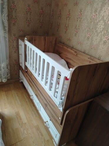 купить кровать трансформер: Oğlan və qız üçün, Dördbucaq, Beşik, Dəst ilə, Matrassız, Yellənmə mexanizmsiz — 1