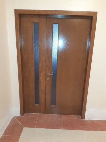 Tavan: Məhsul: Daxili otaq qapıları (taxta) Təsvir: - Klassik üslubda — 5