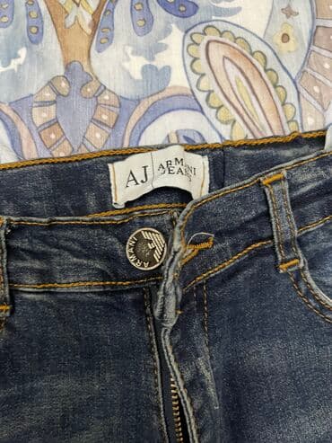 Верхняя одежда: Джинсы на мальчика 10 лет. Как новые. Одели пару раз — 5