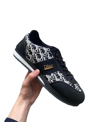 Dior yenidi geyinilmiyib real alıcılar narahat elesin endirimde edecem