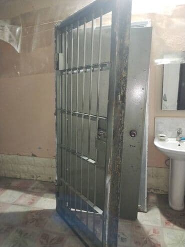 işlenmiş ev qapilari: Bunker qapıları — 9