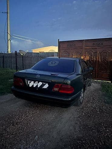 e 250 cdi: Mercedes-Benz E-Class: 2.2 l | 1997 il Sedan — 4