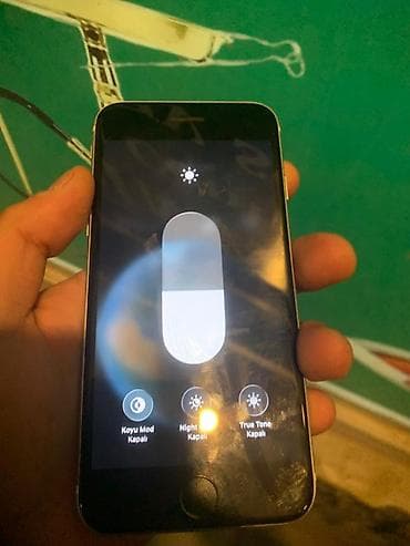 Видеоигры и приставки: IPhone SE 2020, Белый, Отпечаток пальца — 3