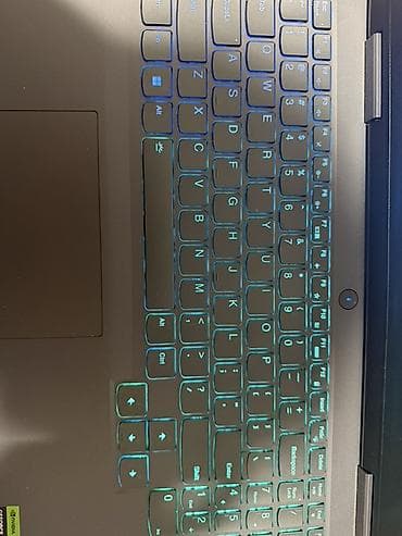 hyperx cloud alpha s: Lenovo LOQ 15IRH8 oyun/iş noutbuku - Ekran: 15.6" (mat panel) - — 2