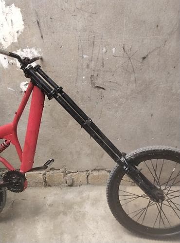 soliton velosiped: Xüsusi yığılmış uzun vilkali velosiped - Korpus: möhkəm metal karkas — 4