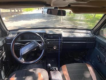 lada aksesuar: Model: VAZ 2109 (Samara) hatchback, 5 qapı Kuzov rəngi: tünd bordо — 10