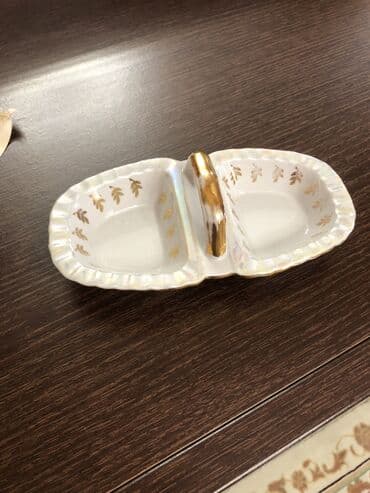 duz qabı: Madonna duz istiyot qabi qedimi 80 ci il — 1