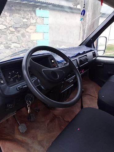 kuza satışı: QAZ 330210, 1995 il, motor 2.5 l, Tent, İşlənmiş — 3