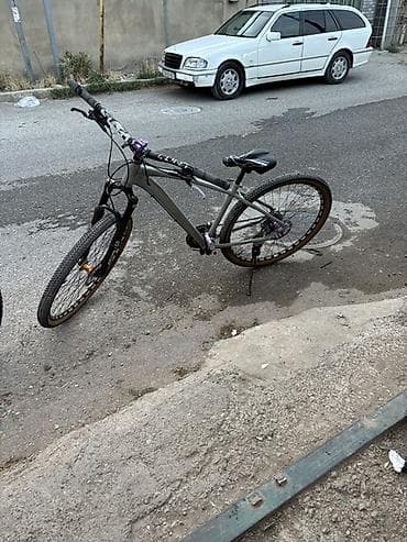 Şəhər və yüngül off-road üçün yığılmış MTB tipli velosiped. Texniki — 2