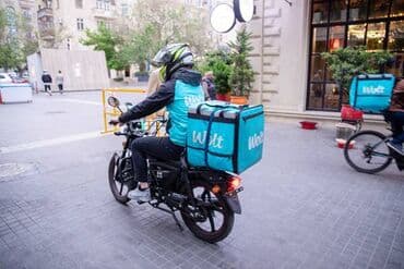 Мото-курьеры: Мото-курьер требуется, Ежедневно оплата, До 1 года опыта — 1