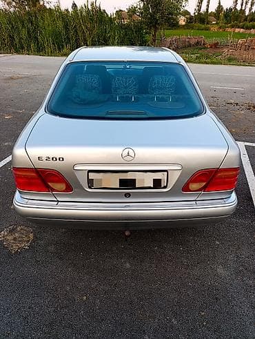 opel astra opel astra: Mercedes-Benz 200: 2 l | 1998 il Sedan — 3
