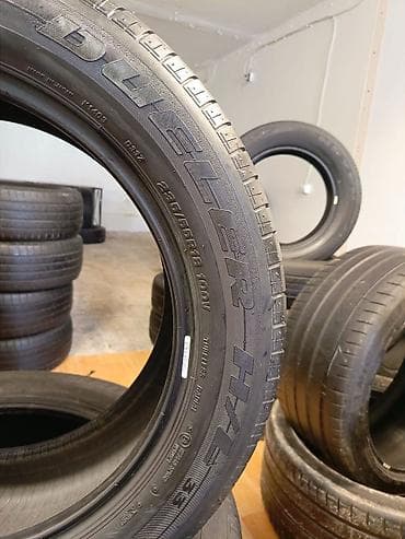 Транспорт: Б/у Шина Bridgestone 235 / 55 / R 18 — 3