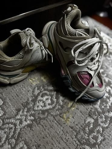 etir qablari: Balenciaga Track unisex krosovkaları - Model: Balenciaga Track - Rəng — 2