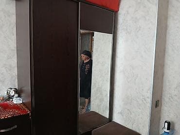 kohnə şkaflar: İşlənmiş, Kupe, 2 qapılı Düz dolab, Qarderob, paltar dolabı — 1