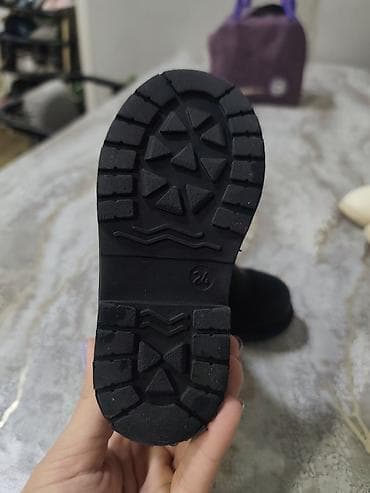 barmaq oyuncaq: Rəng - Qara Botinkalar, Ölçü: 24, Uniseks — 2