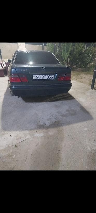 bmw e 39: Mercedes-Benz E 240: 2.4 l | Sedan — 2
