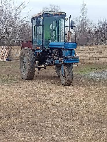 teker kompressoru: Kənd təsərrüfatı üçün təkərli traktor - Rəng: mavi - Kabinli, tam — 1