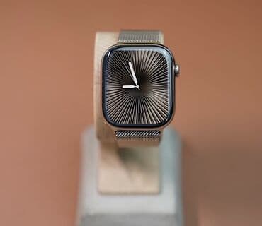 vmf saatların qiymətləri: Apple Watch Series 9 Steel Gold 45mm • Apple Watch // Stainless Steel — 1