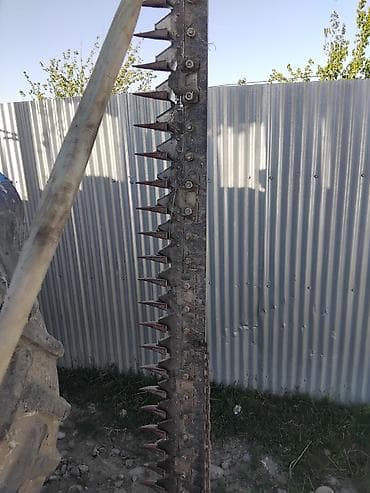 Traktor üçün barmaqlı-bıçaqlı biçən aparat - Tip: Traktorun arxasına