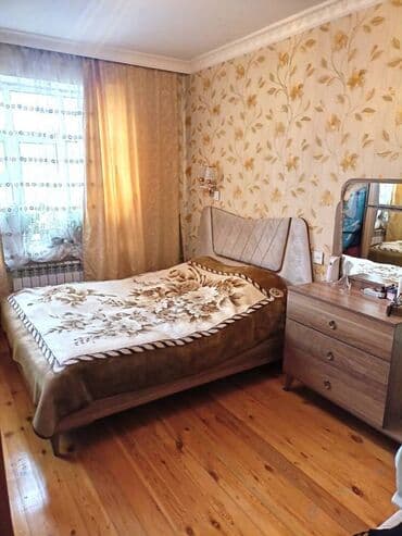 qaraçuxurda evler: Bakı, Qaraçuxur qəs., 3 otaqlı, Köhnə tikili, m. Neftçilər, 80 kv. m — 4