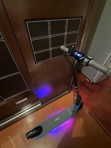 Ninebot eKickScooter (Powered by Segway) - 2.8 düymlük böyük LED