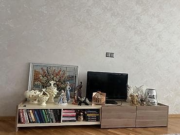 Ev üçün mebel: İşlənmiş, Düz TV altlığı, Polkalı, Laminat, Türkiyə — 1
