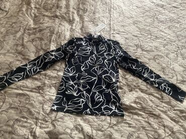 Kofta tezedir 36 razmerə gedir,Avropadan alınıb.2 ci vodolaska dilvin