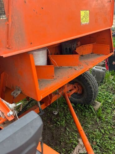 Toyota: 3cü bir yerde satılır. presbağlayan az işleyib — 5