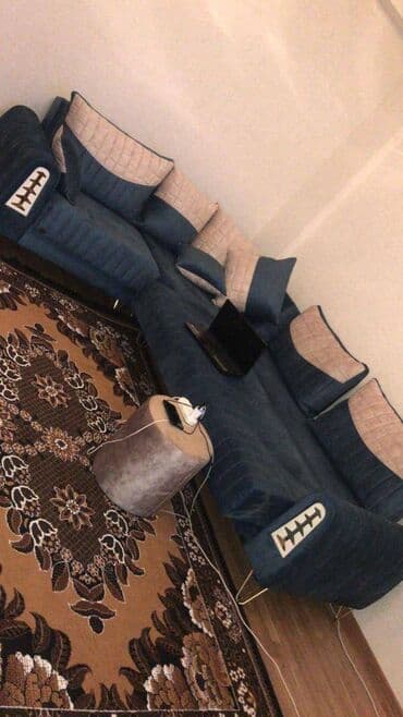 əmircanda bina evləri yeni tikili: Xalqlar metrosuna yaxın 16 mərtəbəli binanın 8-ci mərtəbəsində — 9