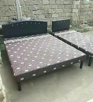 Kravat Təzə hazırları var Çatdırılma var Bir nəfərlik 60 manat İki