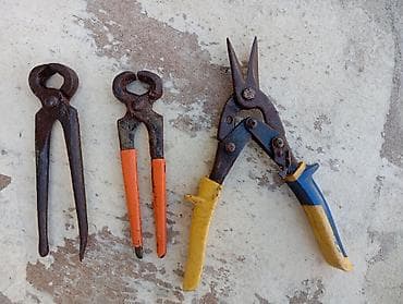 Elektrik əl alətləri: Kolleksiya dəmirçi/metal emal alətləri dəsti Tərkibi: - 2 ədəd böyük — 2