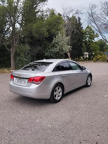 baqaj vaz: Chevrolet Cruze: 1.4 l | 2014 il 215200 km Sedan — 2