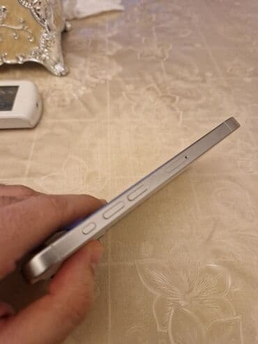 iphone 15 pro ikinci el: IPhone 15 Pro, 128 GB, Gümüşü, Face ID, Simsiz şarj, Sənədlərlə — 4