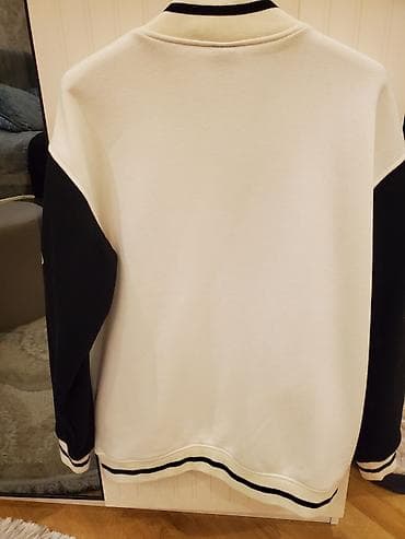 sumqayitda jaket: Varsity stilində unisex jaket,demək olar ki,təptəzədir, cəmi 1-2 dəfə — 3
