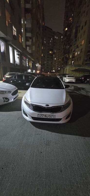 fiat doblo ölüxana: Kia Optima – ağ rəngli sedan Xarici: - Ağ kuzov, qara panoramik dam - — 8